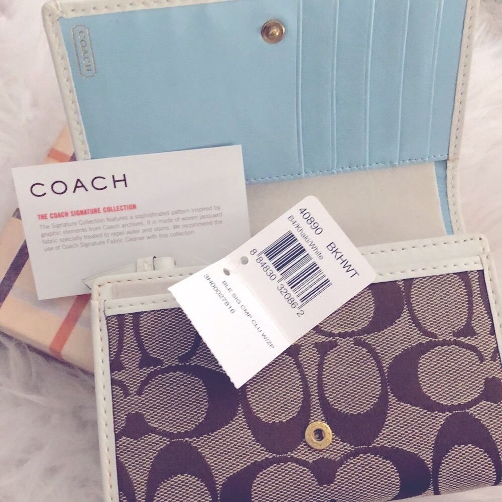 Coach Wallet Leatherware Signature collection